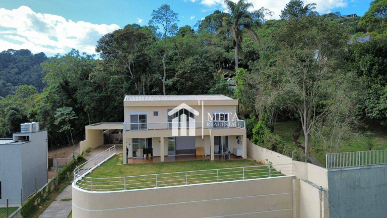 Imóvel com 4 Quartos à Venda ou Locação, 330 m² em Condomínio Alpes Da Cantareira - Mairiporã