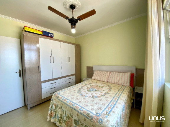 Imagem Casa com 3 Quartos à Venda, em Estreito - Florianópolis Imagem Casa com 3 Quartos à Venda, em Estreito - Florianópolis
