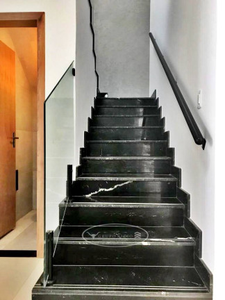 Imagem Casa com 3 Quartos à Venda, 119 m² em Parque Das Paineiras (1,2,3 E 4 Etapa) - Goiânia Imagem Casa com 3 Quartos à Venda, 119 m² em Parque Das Paineiras (1,2,3 E 4 Etapa) - Goiânia