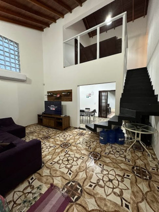Imagem Sobrado com 4 Quartos à Venda, 200 m² em Ninho Verde I - Porangaba