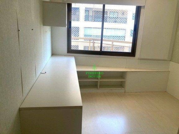 Imagem Apartamento com 4 Quartos à Venda, 137 m² em Icaraí - Niterói