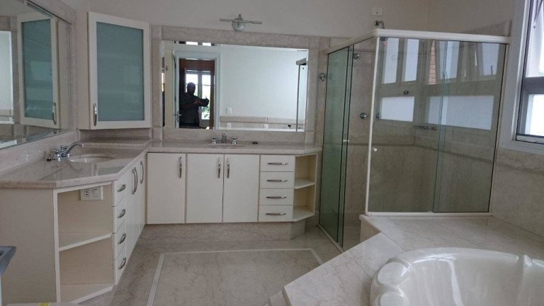 Imagem Casa com 4 Quartos à Venda, 470 m² em Alphaville Residencial Dois - Barueri Imagem Casa com 4 Quartos à Venda, 470 m² em Alphaville Residencial Dois - Barueri