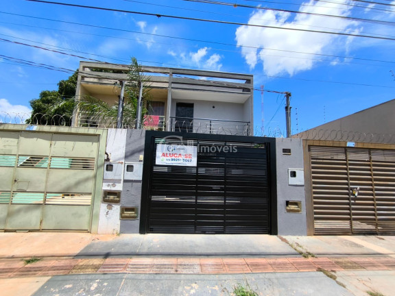 Casa com 2 Quartos para Alugar, 65 m² em Nova Lima - Campo Grande