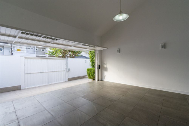Imagem Casa com 4 Quartos à Venda,  em Moinhos De Vento - Canoas