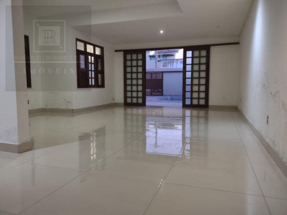 Imagem Casa com 3 Quartos à Venda, 255 m² em Sapiranga - Fortaleza Imagem Casa com 3 Quartos à Venda, 255 m² em Sapiranga - Fortaleza
