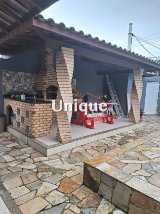 Casa com 5 Quartos à Venda, 392 m² em Praia Do Foguete - Cabo Frio