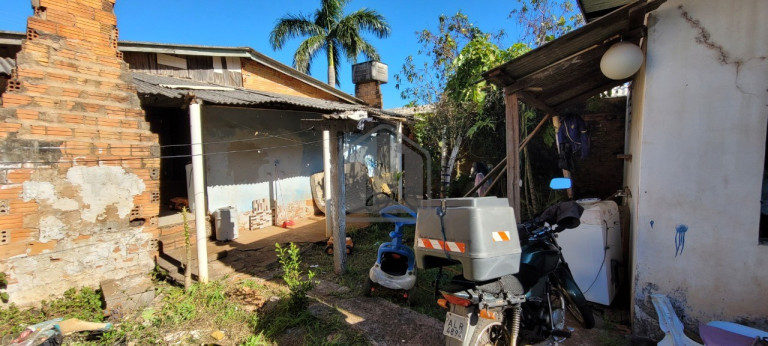 Imagem Casa com 4 Quartos à Venda, 199 m² em Parque São Paulo - Cascavel