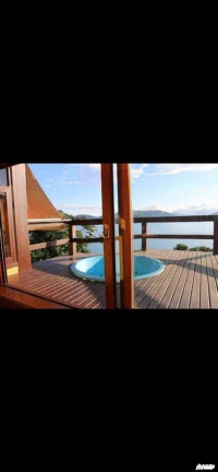 Casa com 5 Quartos à Venda, 450 m² em Enseada - Ubatuba