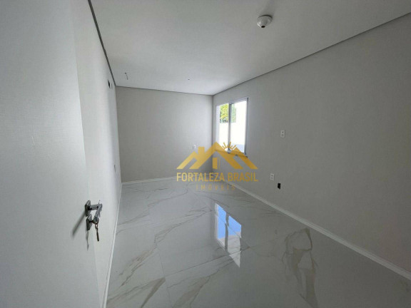Imagem Imóvel com 3 Quartos à Venda, 128 m² em Urucunema - Eusébio