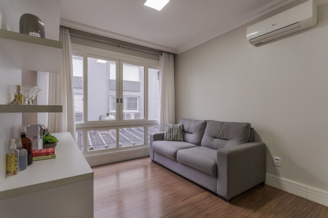 Imagem Apartamento com 2 Quartos à Venda, 74 m² em Rio Branco - Porto Alegre Imagem Apartamento com 2 Quartos à Venda, 74 m² em Rio Branco - Porto Alegre