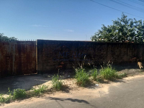 Terreno à Venda, 700 m² em Vila Brasil - Pirassununga