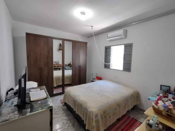 Imagem Casa com 3 Quartos à Venda, 250 m² em Botujuru - Mogi Das Cruzes