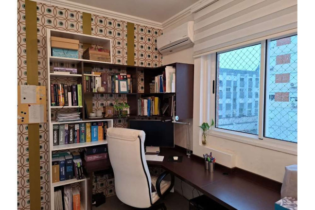 Imagem Apartamento com 3 Quartos à Venda, 64 m² em Cristal - Porto Alegre Imagem Apartamento com 3 Quartos à Venda, 64 m² em Cristal - Porto Alegre