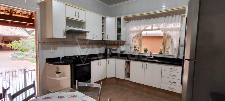 Imagem Casa com 2 Quartos à Venda, 252 m² em Vila Barth - Itapetininga Imagem Casa com 2 Quartos à Venda, 252 m² em Vila Barth - Itapetininga