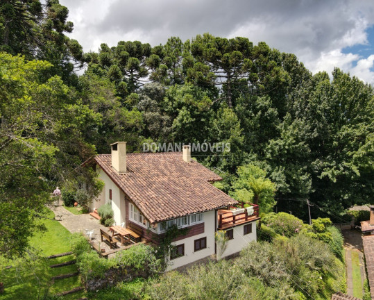 Imagem Imóvel com 3 Quartos à Venda, 950 m² em Região Do Toriba - Campos Do Jordão Imagem Imóvel com 3 Quartos à Venda, 950 m² em Região Do Toriba - Campos Do Jordão