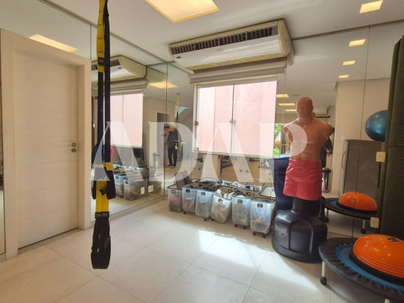 Imagem Casa com 7 Quartos à Venda, 1.378 m² em Barra Da Tijuca - Rio De Janeiro Imagem Casa com 7 Quartos à Venda, 1.378 m² em Barra Da Tijuca - Rio De Janeiro