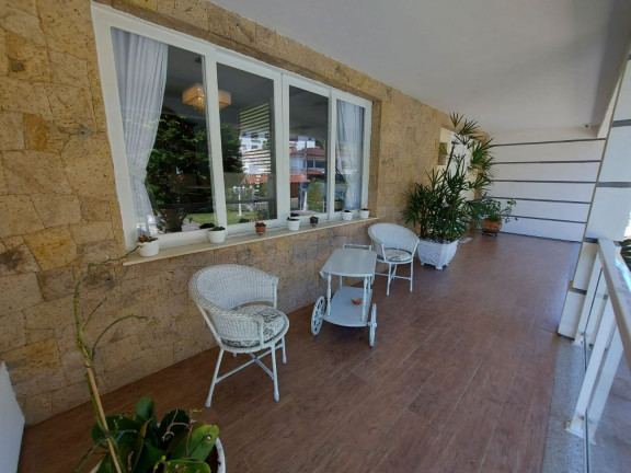 Imagem Casa com 4 Quartos à Venda, 260 m² em Carlos Guinle - Teresópolis