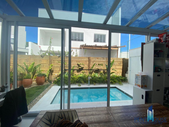 Imagem Casa com 3 Quartos à Venda, 129 m² em São Judas Tadeu - Balneário Camboriú Imagem Casa com 3 Quartos à Venda, 129 m² em São Judas Tadeu - Balneário Camboriú