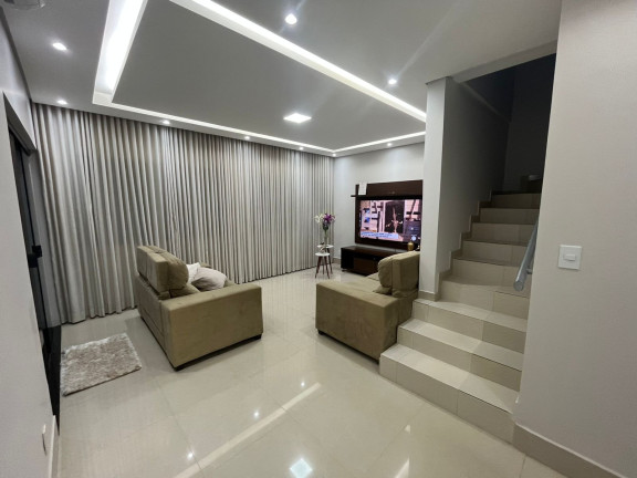 Casa com 3 Quartos à Venda, 260 m² em Samambaia Norte (samambaia) - Brasília