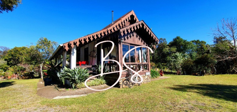 Imagem Imóvel com 4 Quartos à Venda, em Linha Imperial - Nova Petrópolis Imagem Imóvel com 4 Quartos à Venda, em Linha Imperial - Nova Petrópolis