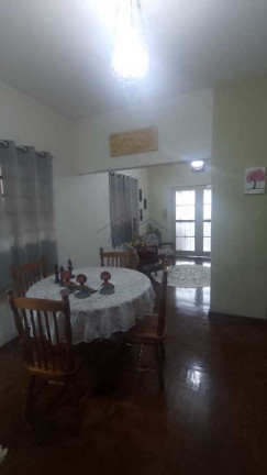 Imagem Casa com 3 Quartos à Venda, 330 m² em Vila Steola - Pirassununga Imagem Casa com 3 Quartos à Venda, 330 m² em Vila Steola - Pirassununga