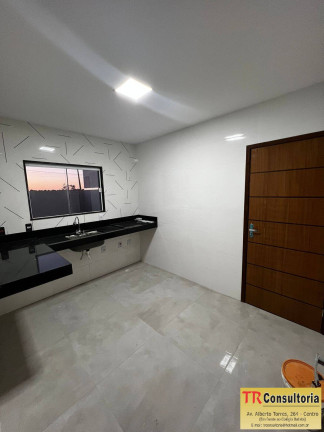Imagem Casa com 3 Quartos à Venda, 180 m² em Campos Dos Goytacazes Imagem Casa com 3 Quartos à Venda, 180 m² em Campos Dos Goytacazes