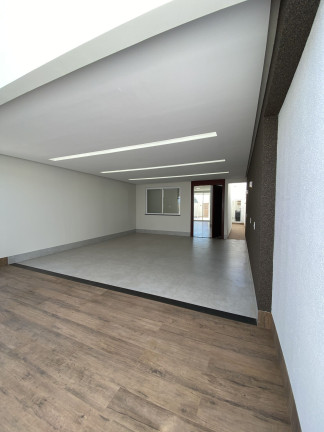 Casa com 3 Quartos à Venda, 176 m² em Residencial Granville - Goianésia