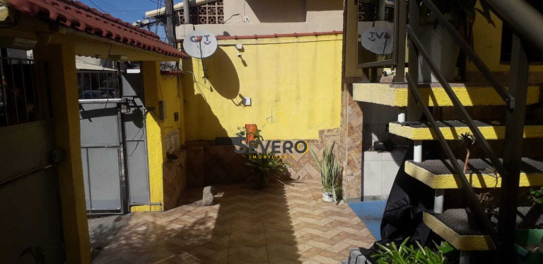 Imagem Casa com 4 Quartos à Venda, 150 m² em Trindade - São Gonçalo Imagem Casa com 4 Quartos à Venda, 150 m² em Trindade - São Gonçalo