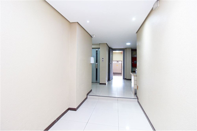 Imagem Imóvel com 1 Quarto à Venda, em Partenon - Porto Alegre Imagem Imóvel com 1 Quarto à Venda, em Partenon - Porto Alegre
