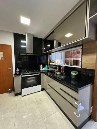 Imagem Casa com 3 Quartos à Venda, 100 m² em Colina De Laranjeiras - Serra Imagem Casa com 3 Quartos à Venda, 100 m² em Colina De Laranjeiras - Serra