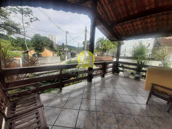Casa com 4 Quartos à Venda, 210 m² em Morro Nova Cintra - Santos