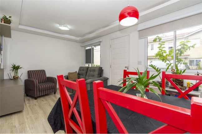 Imagem Casa com 3 Quartos à Venda, em Igara - Canoas Imagem Casa com 3 Quartos à Venda, em Igara - Canoas