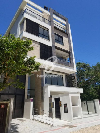 Apartamento com 3 Quartos para Temporada,  em Mariscal - Bombinhas