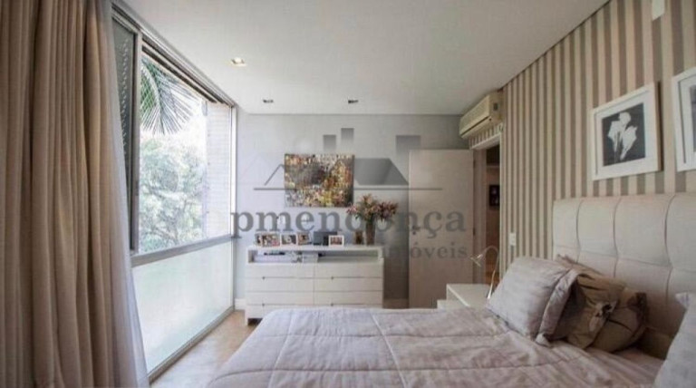 Imagem Apartamento com 3 Quartos à Venda, 240 m² em Santa Cecília - São Paulo