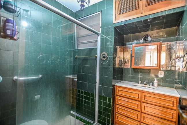 Imagem Apartamento com 3 Quartos à Venda, 148 m² em Independência - Porto Alegre Imagem Apartamento com 3 Quartos à Venda, 148 m² em Independência - Porto Alegre