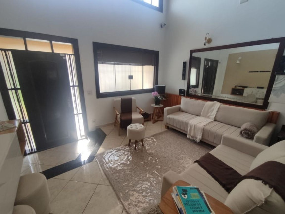 Imagem Sobrado com 4 Quartos à Venda, 327 m² em Vila Amorim - Suzano Imagem Sobrado com 4 Quartos à Venda, 327 m² em Vila Amorim - Suzano