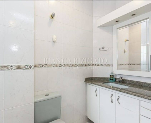 Imagem Casa com 4 Quartos à Venda, 225 m² em água Verde - Curitiba