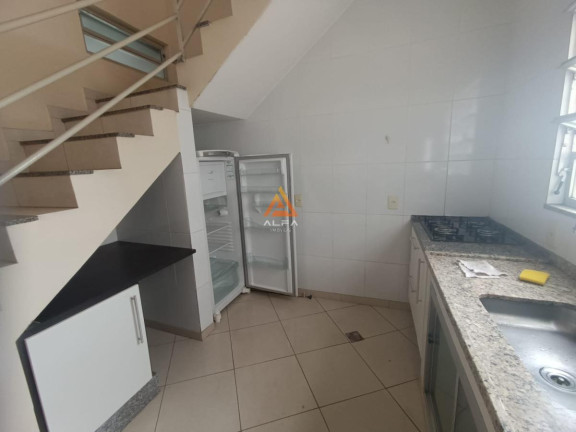 Imagem Cobertura com 3 Quartos à Venda, 166 m²