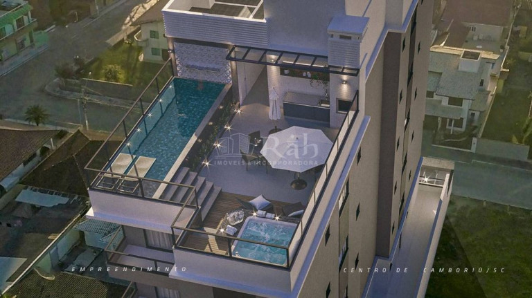 Imagem Apartamento com 2 Quartos à Venda, 82 m² em Centro - Camboriú