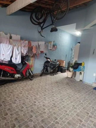 Imagem Casa com 2 Quartos à Venda, 104 m² em Guilhermina - Praia Grande