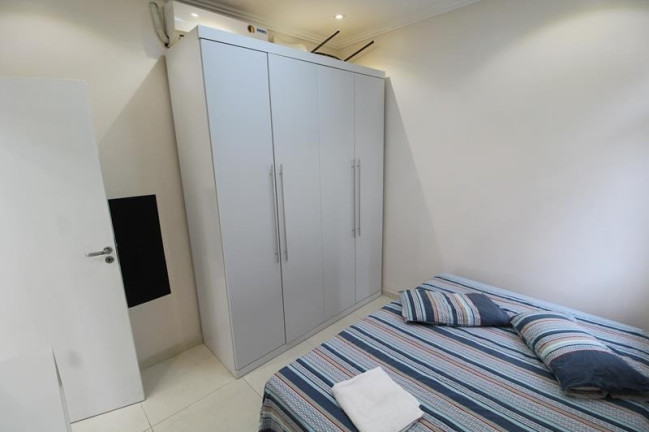 Imagem Apartamento com 2 Quartos para Temporada, 90 m² em Copacabana - Rio De Janeiro