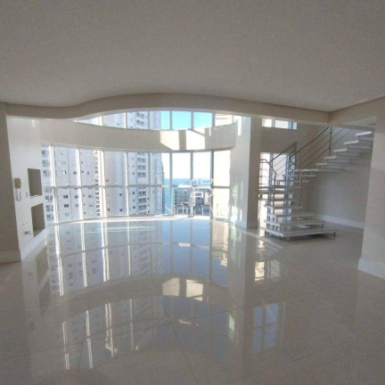 Imagem Imóvel com 4 Quartos à Venda, 239 m² em Quadra Mar Centro - Balneário Camboriú