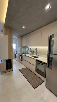 Apartamento com 2 Quartos à Venda, 69 m² em Centro - Florianópolis