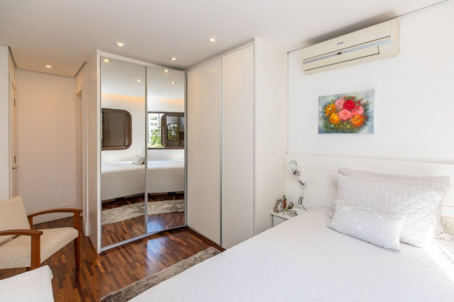 Imagem Apartamento com 3 Quartos à Venda, 120 m² em Moema - São Paulo Imagem Apartamento com 3 Quartos à Venda, 120 m² em Moema - São Paulo