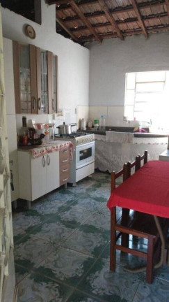 Imagem Chácara com 2 Quartos à Venda, 6.000 m² em Sete Voltas - Taubaté