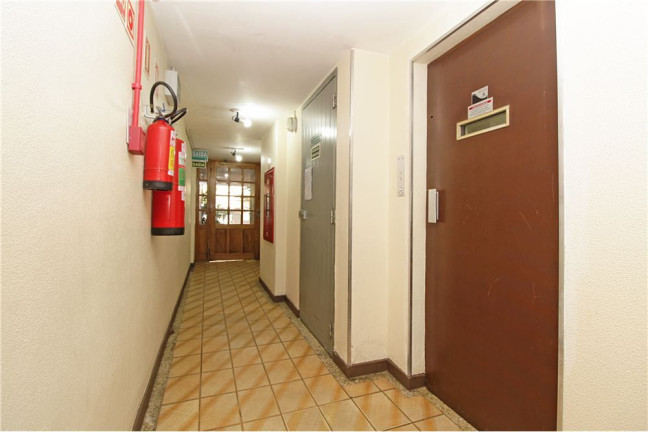 Imagem Imóvel com 1 Quarto à Venda, em Centro Histórico - Porto Alegre Imagem Imóvel com 1 Quarto à Venda, em Centro Histórico - Porto Alegre