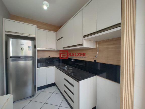 Imagem Apartamento com 3 Quartos à Venda, 76 m² em Centro - Florianópolis Imagem Apartamento com 3 Quartos à Venda, 76 m² em Centro - Florianópolis