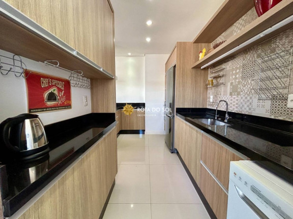 Imagem Cobertura com 3 Quartos à Venda, 250 m² em Bombas - Bombinhas