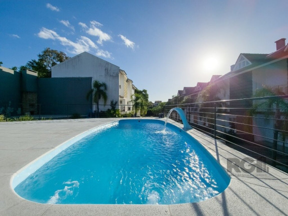 Imagem Casa com 4 Quartos à Venda, em Vila Nova - Porto Alegre Imagem Casa com 4 Quartos à Venda, em Vila Nova - Porto Alegre