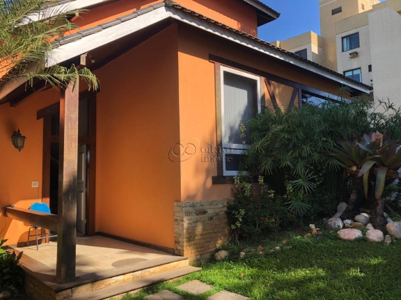 Casa com 4 Quartos à Venda,  em Cancela Preta - Macaé